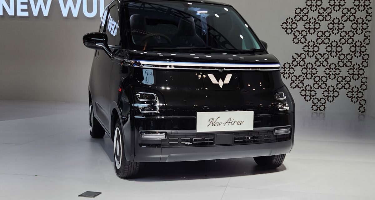 Wuling Cloud EV Mobil Listrik Praktis Untuk Aktivitas Sehari-Hari