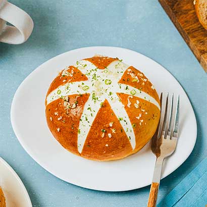 Korean Garlic Bomb Bread: Roti Lembut Rasa Bawang Putih!