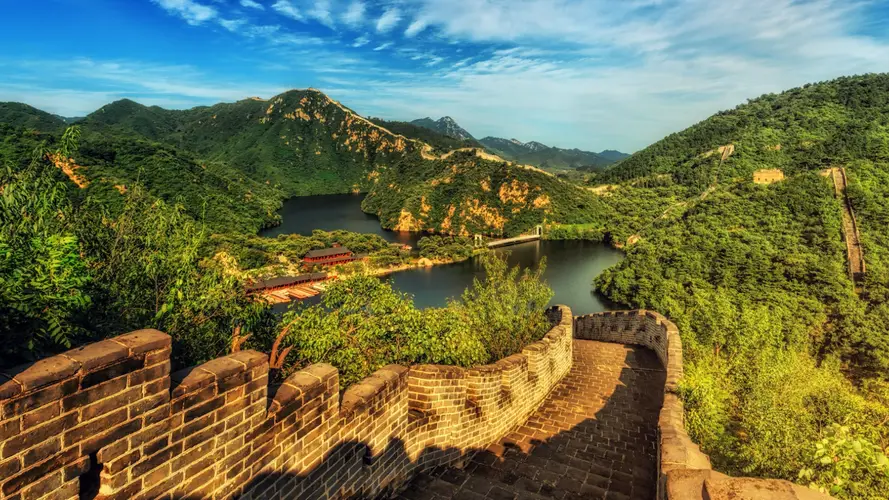 Tembok Besar Cina Menjadi Destinasi Wisata, Ketahui Sejarahnya!