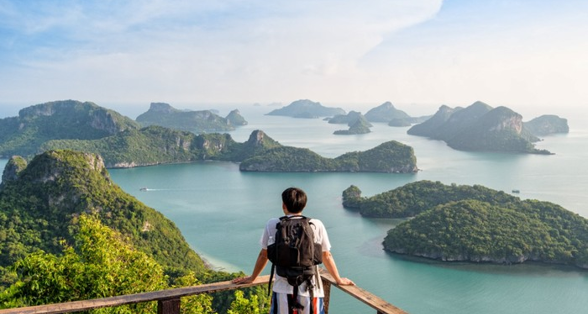 Traveling Jadi Hobi Yang Sedang Tren Di Kalangan Generasi Muda