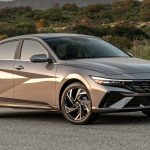 Hyundai Elantra Sebuah Sedan Dengan Desain Yang Futuristik
